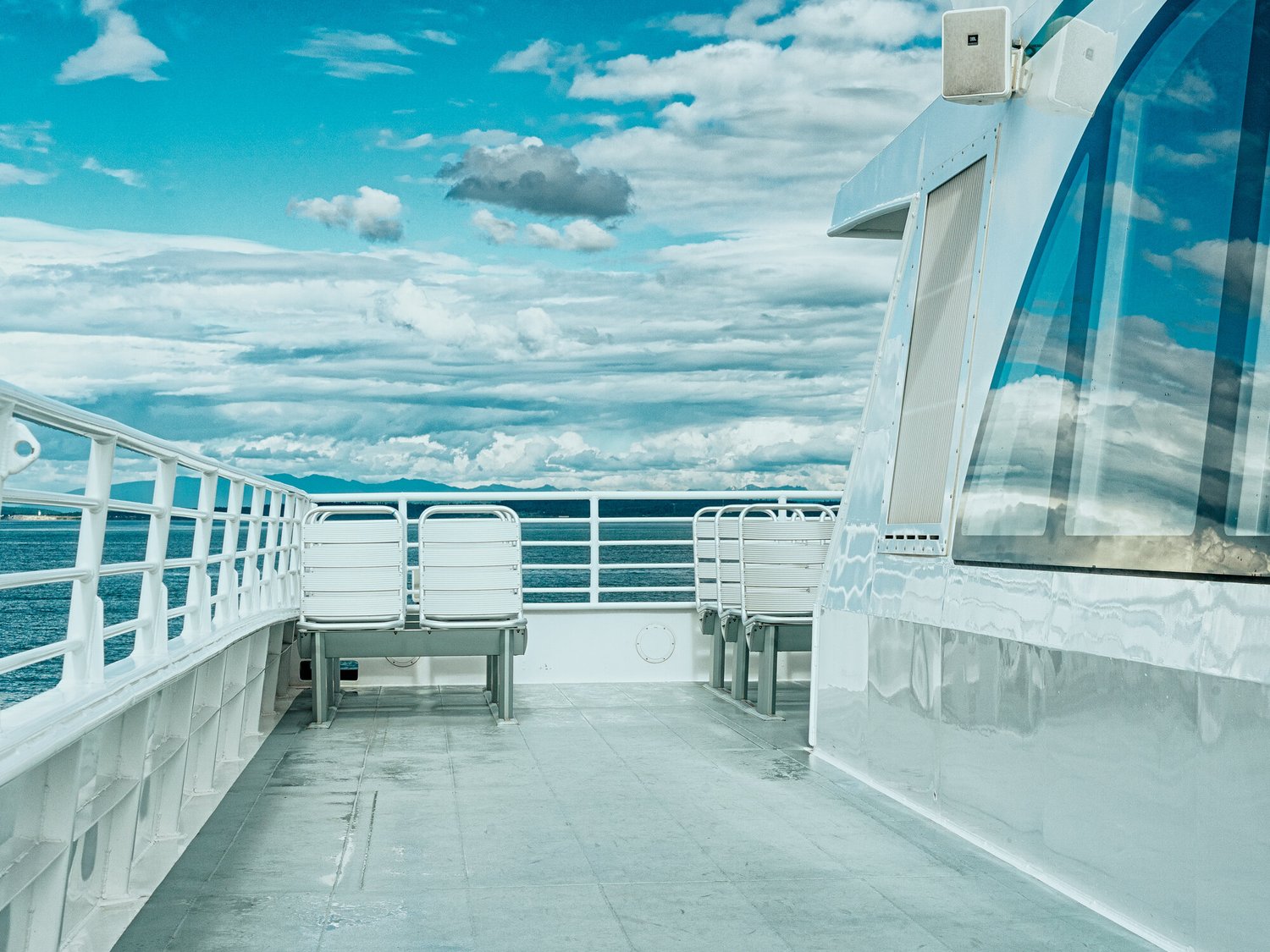 A day on the Saratoga 1